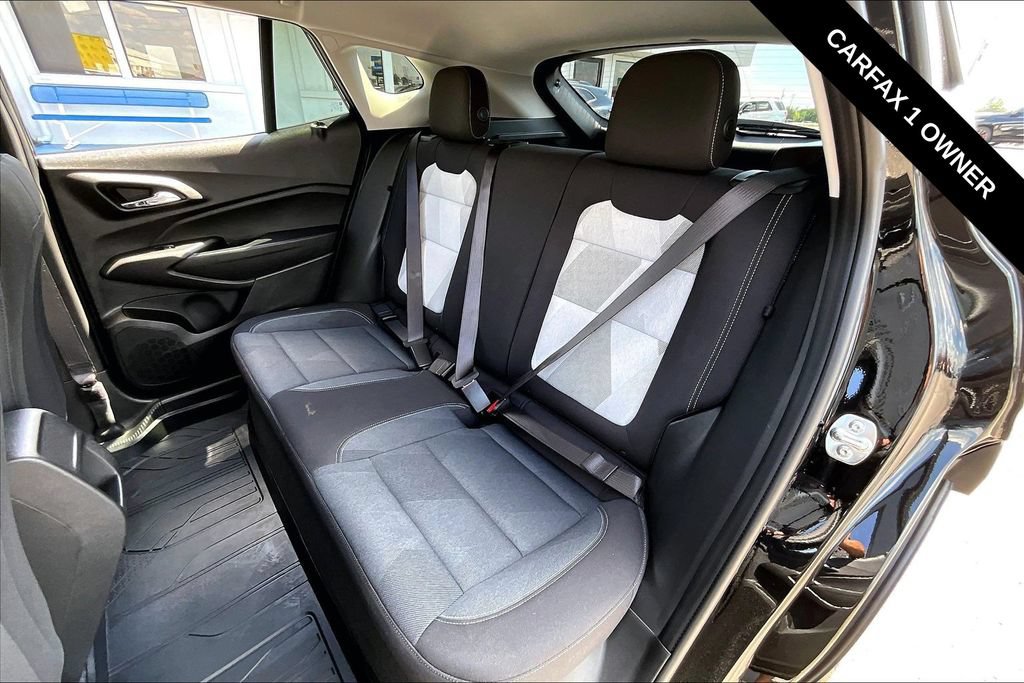 Used 2026 Chevrolet Trax LS w/ LS Convenience Package FWD image 21