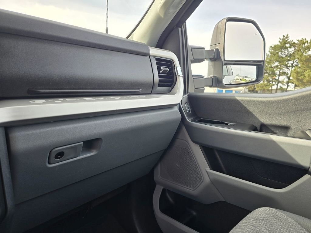 Used 2024 Ford F350 XLT w/ FX4 Off-Road Package AWD/4WD image 28