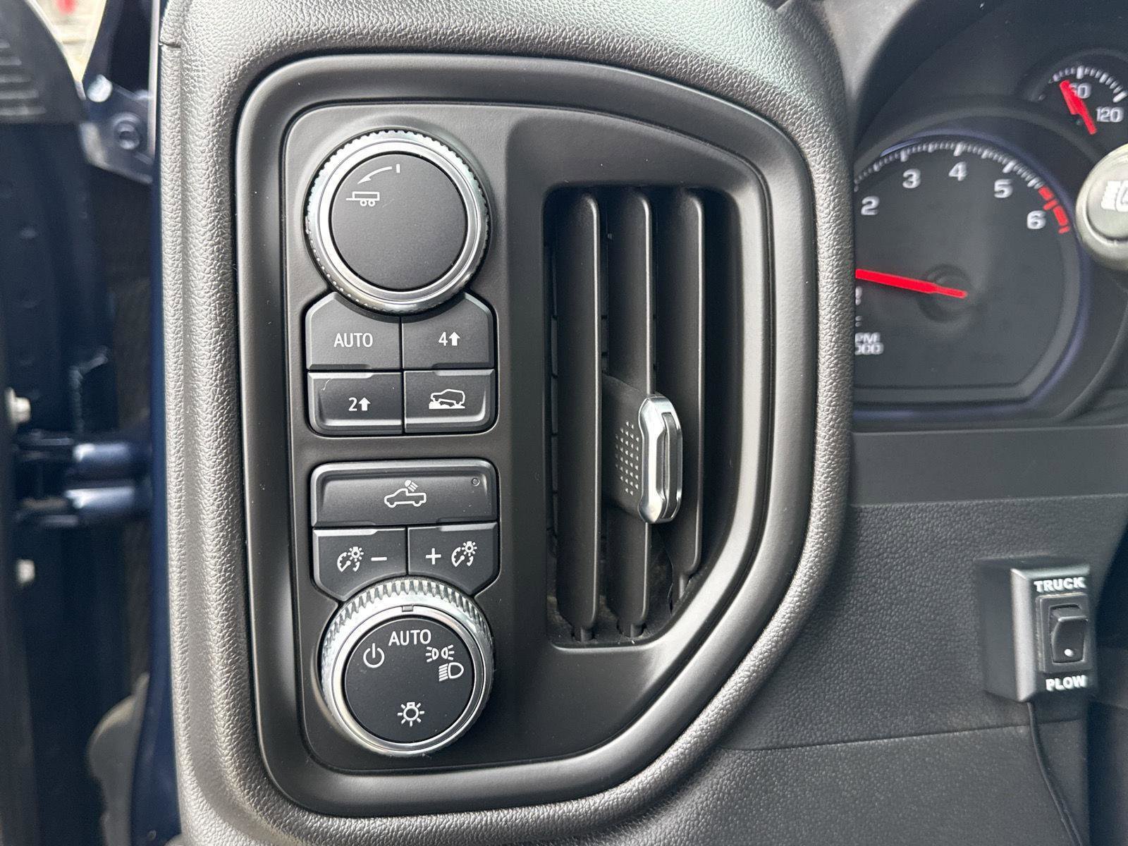 Used 2023 GMC Sierra 1500 Pro w/ Pro Value Package image 16