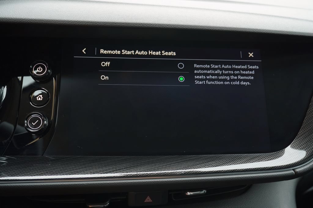 Used 2021 Buick Envision Essence w/ Technology Package I AWD/4WD image 25
