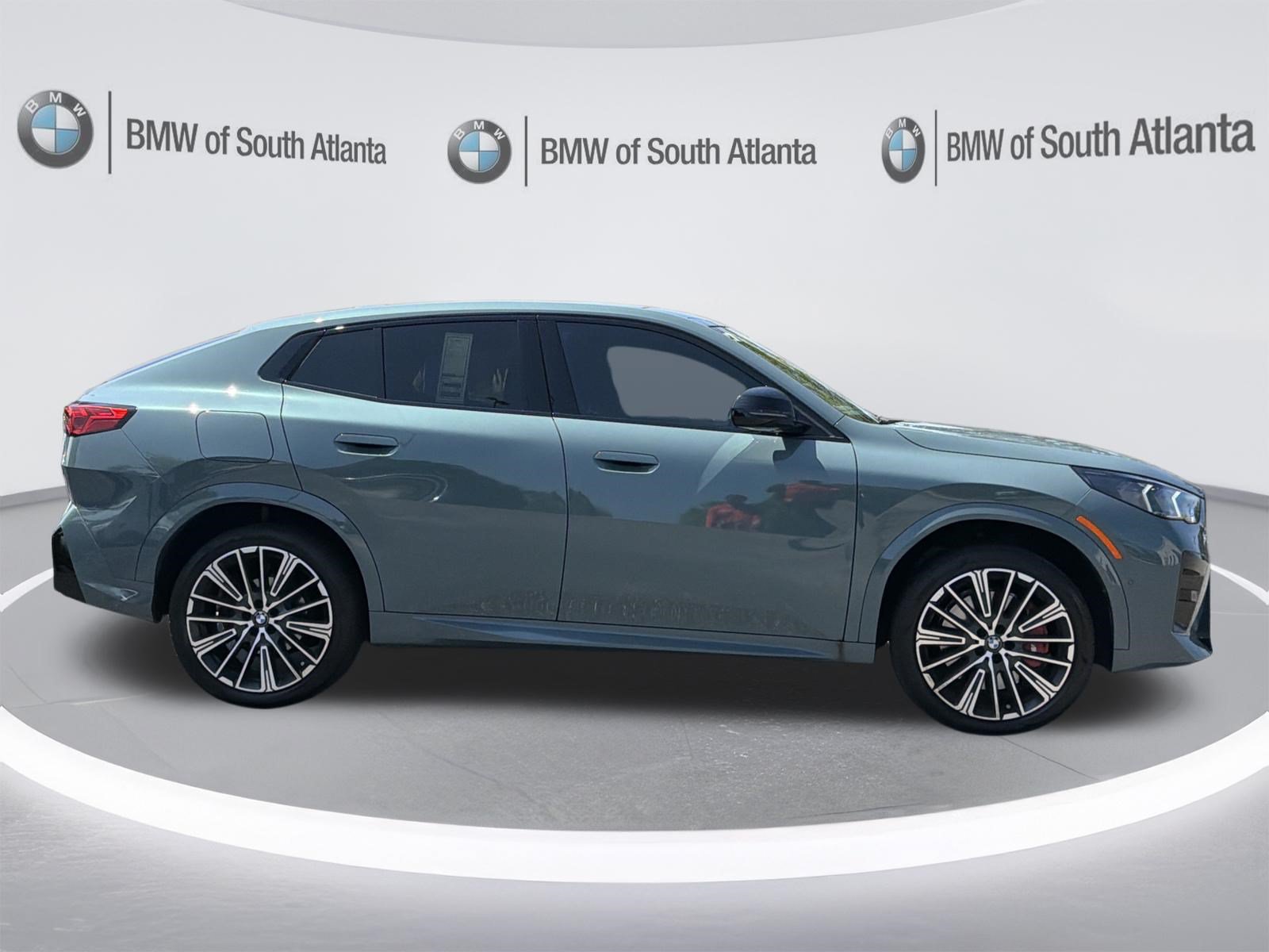 Used 2026 BMW X2 xDrive28i w/ Technology Package AWD/4WD image 29