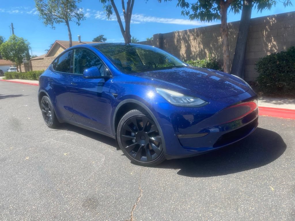 Used 2021 Tesla Model Y Long Range AWD/4WD image 2