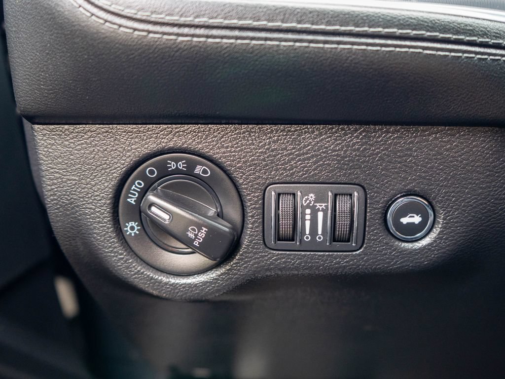 Used 2020 Dodge Challenger GT w/ Plus Package AWD/4WD image 17