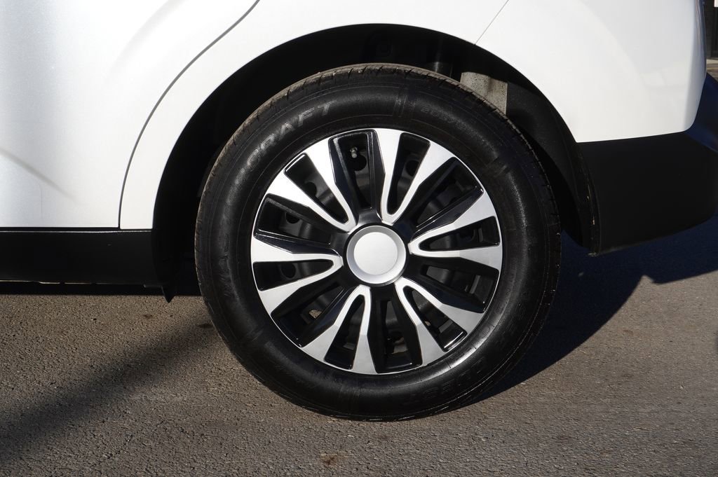 Used 2020 Kia Soul LX image 11