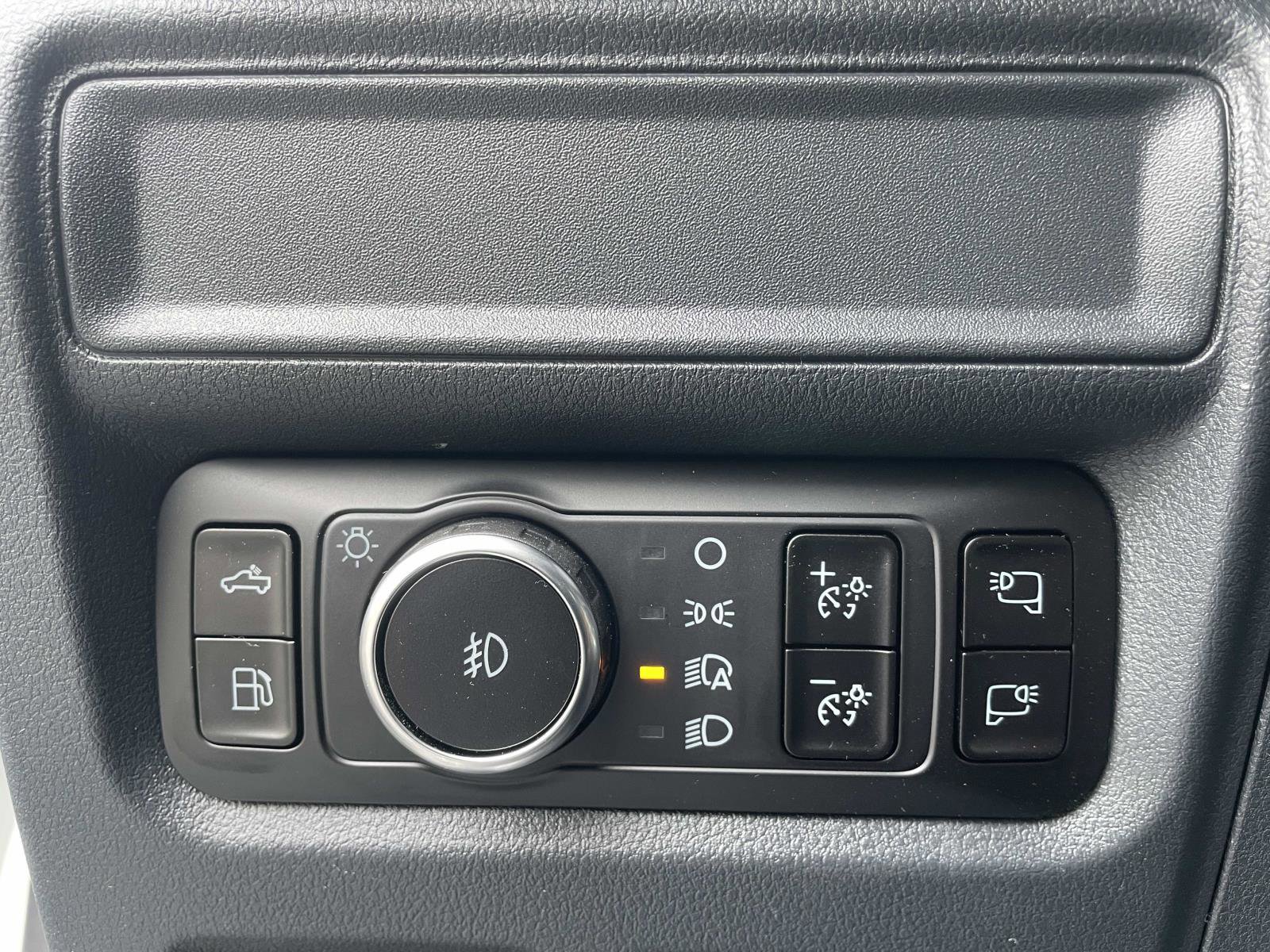 New 2025 Ford F150 Lariat w/ Equipment Group 502A High image 16