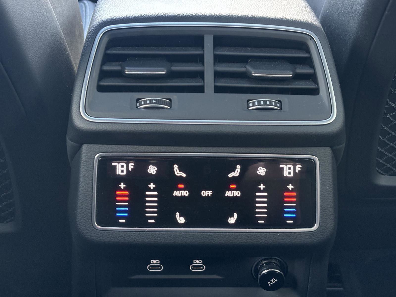 Used 2022 Audi S6 Premium Plus image 33