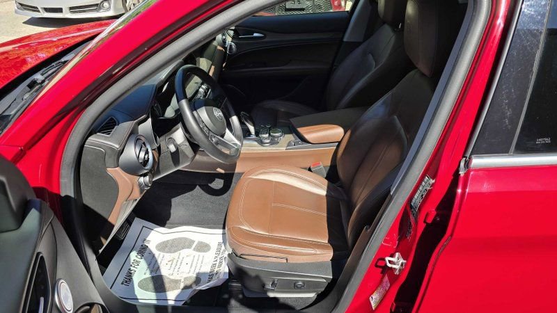 Used 2019 Alfa Romeo Stelvio Ti AWD/4WD image 16