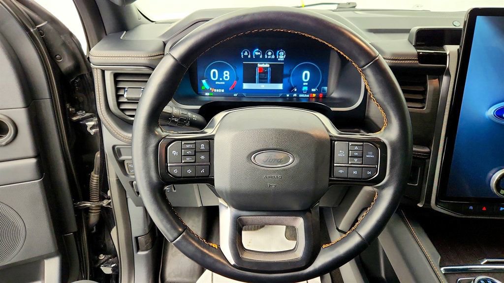 Used 2023 Ford Expedition Platinum image 14