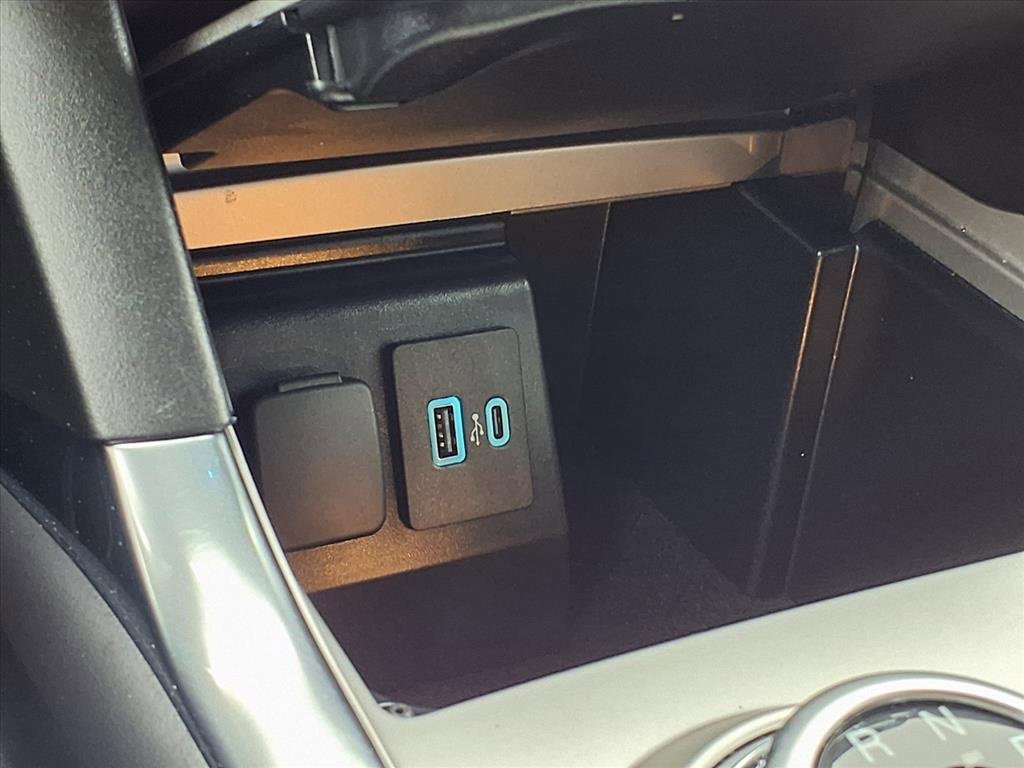 Used 2023 Ford Explorer XLT w/ Equipment Group 202A image 14