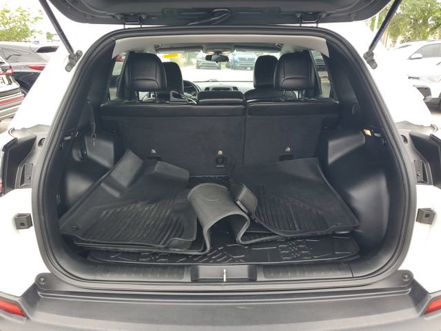 Used 2019 Jeep Cherokee Latitude Plus image 7