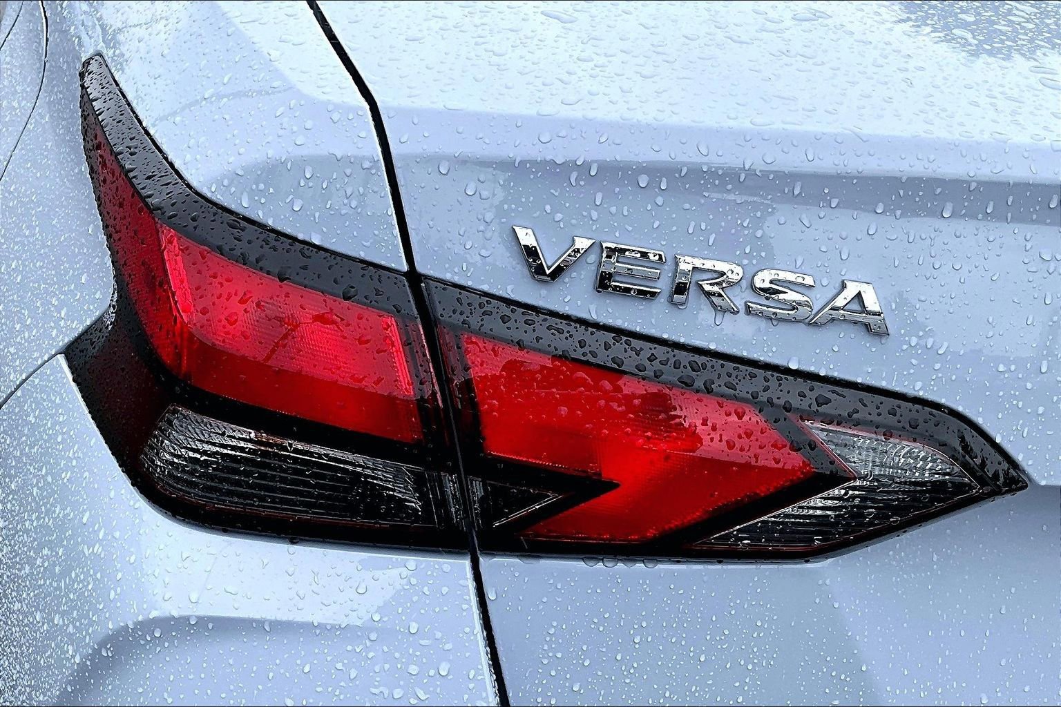 Used 2025 Nissan Versa SV w/ Trunk Package image 13