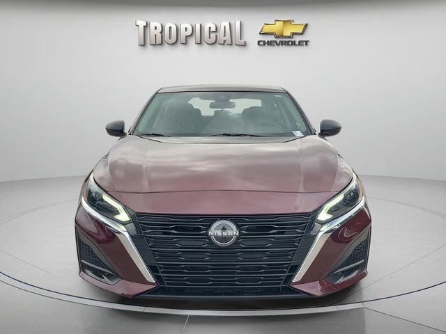 Used 2024 Nissan Altima 2.5 SV FWD image 8