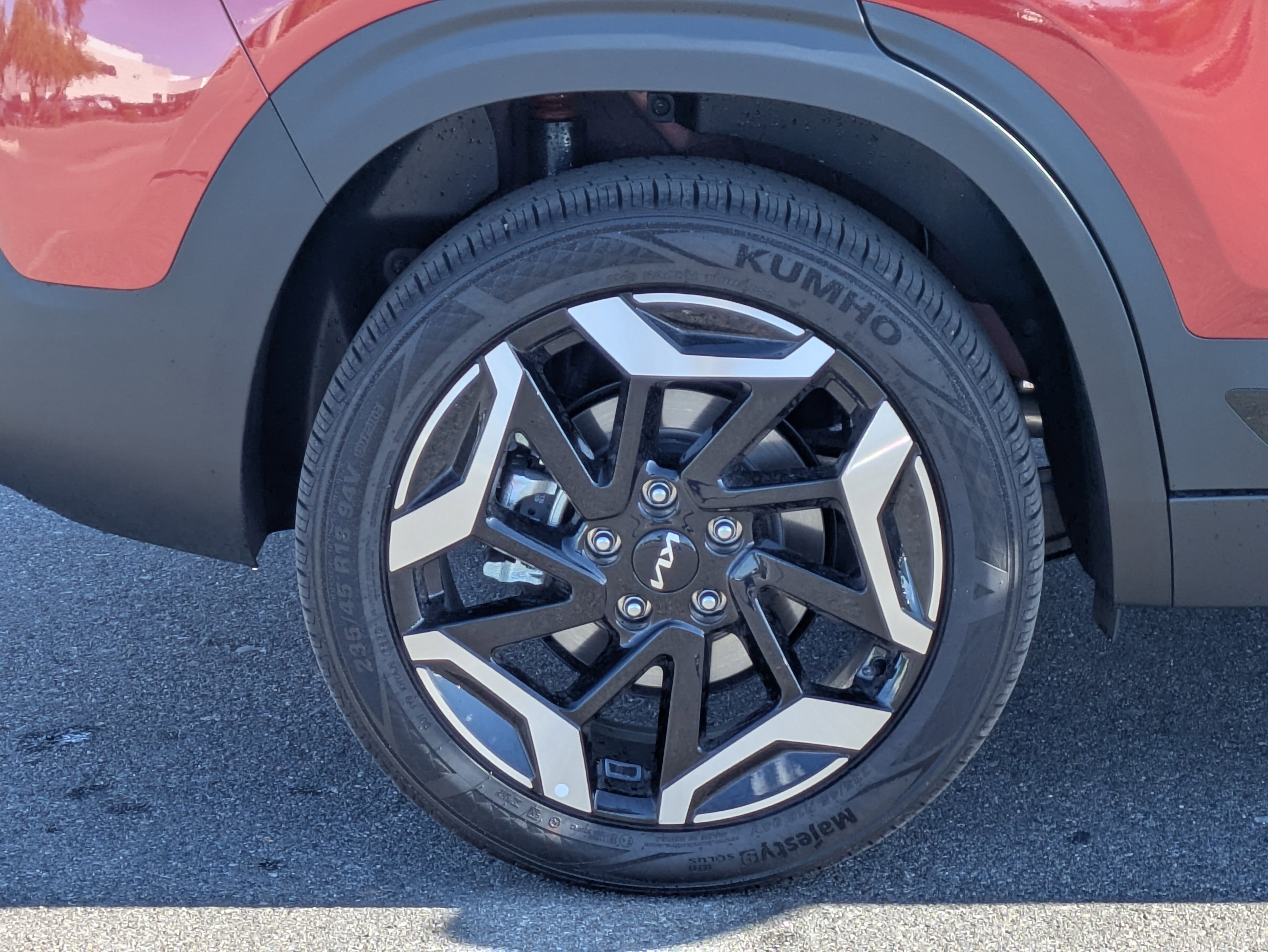 Certified 2026 Kia Seltos SX w/ SX Sunroof Package image 9