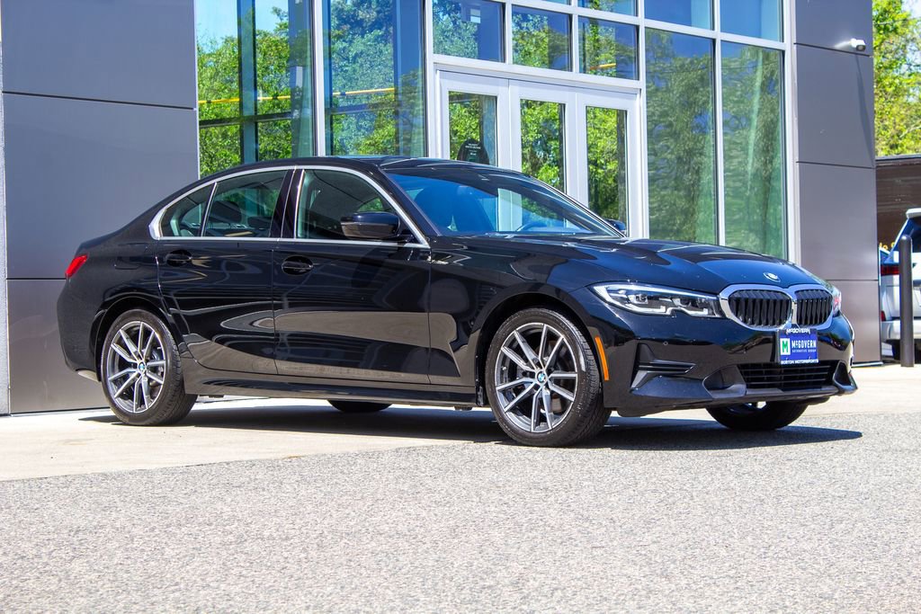 Used 2020 BMW 330i xDrive Sedan w/ Premium Package AWD/4WD image 3