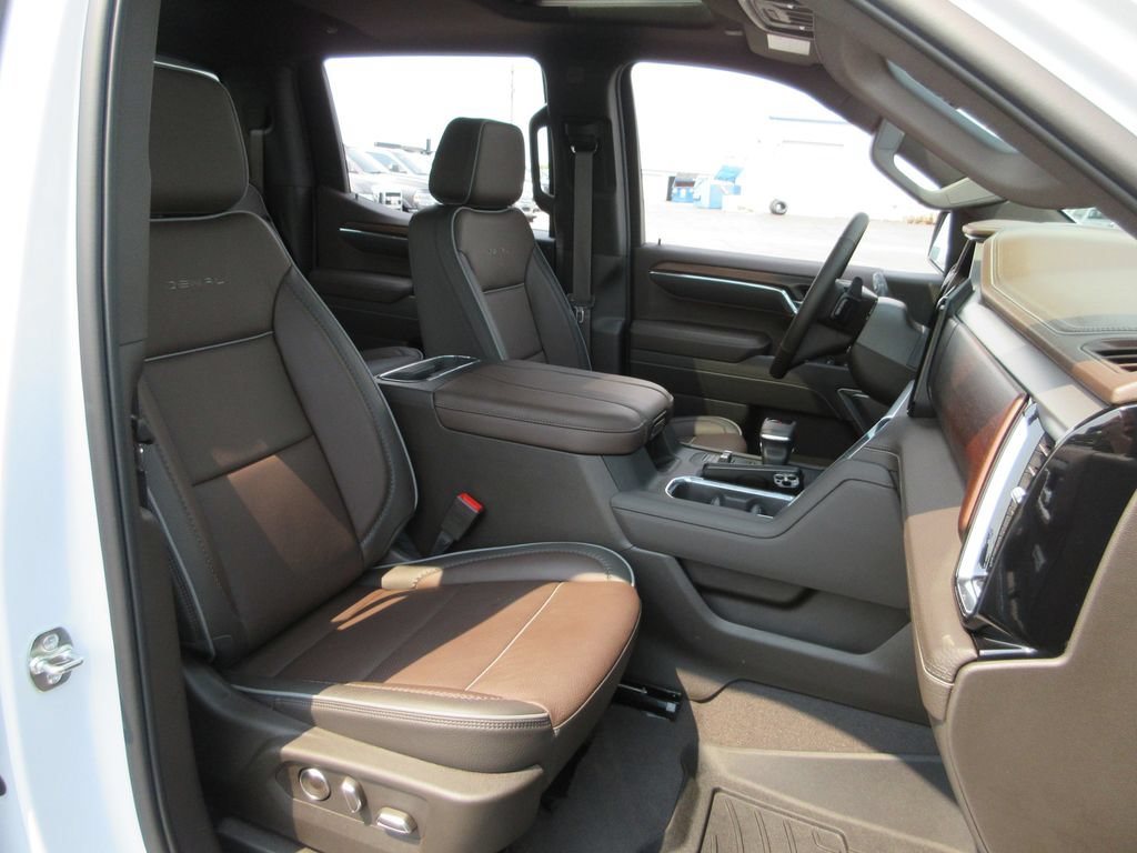 Certified 2026 GMC Sierra 1500 Denali w/ Denali Reserve Package AWD/4WD image 26