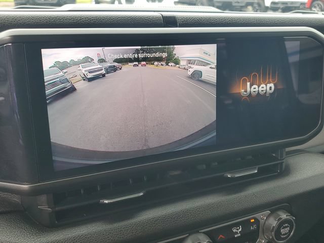 Used 2025 Jeep Wrangler Sport AWD/4WD image 22