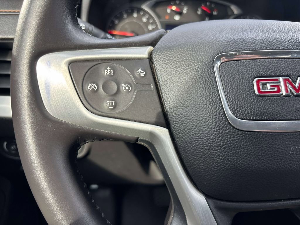 Used 2020 GMC Terrain SLE w/ Driver Convenience Package AWD/4WD image 17