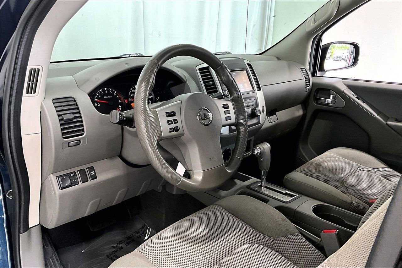 Used 2019 Nissan Frontier SV RWD image 11