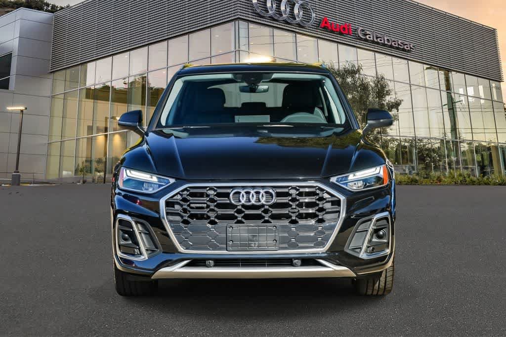 Used 2023 Audi Q5 e Premium w/ Convenience Package AWD/4WD image 2