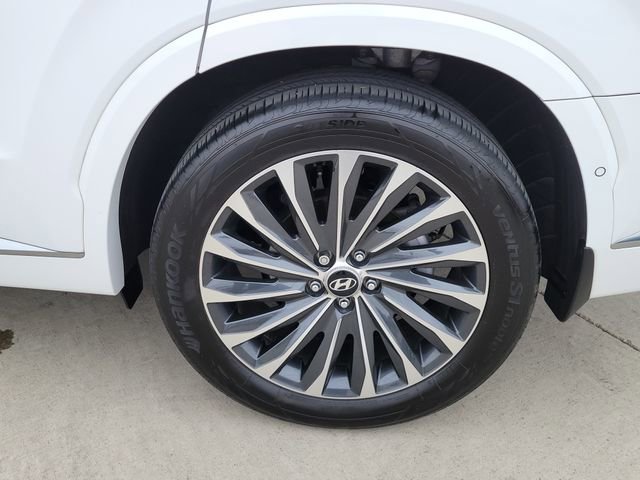 Used 2024 Hyundai Palisade Calligraphy image 17