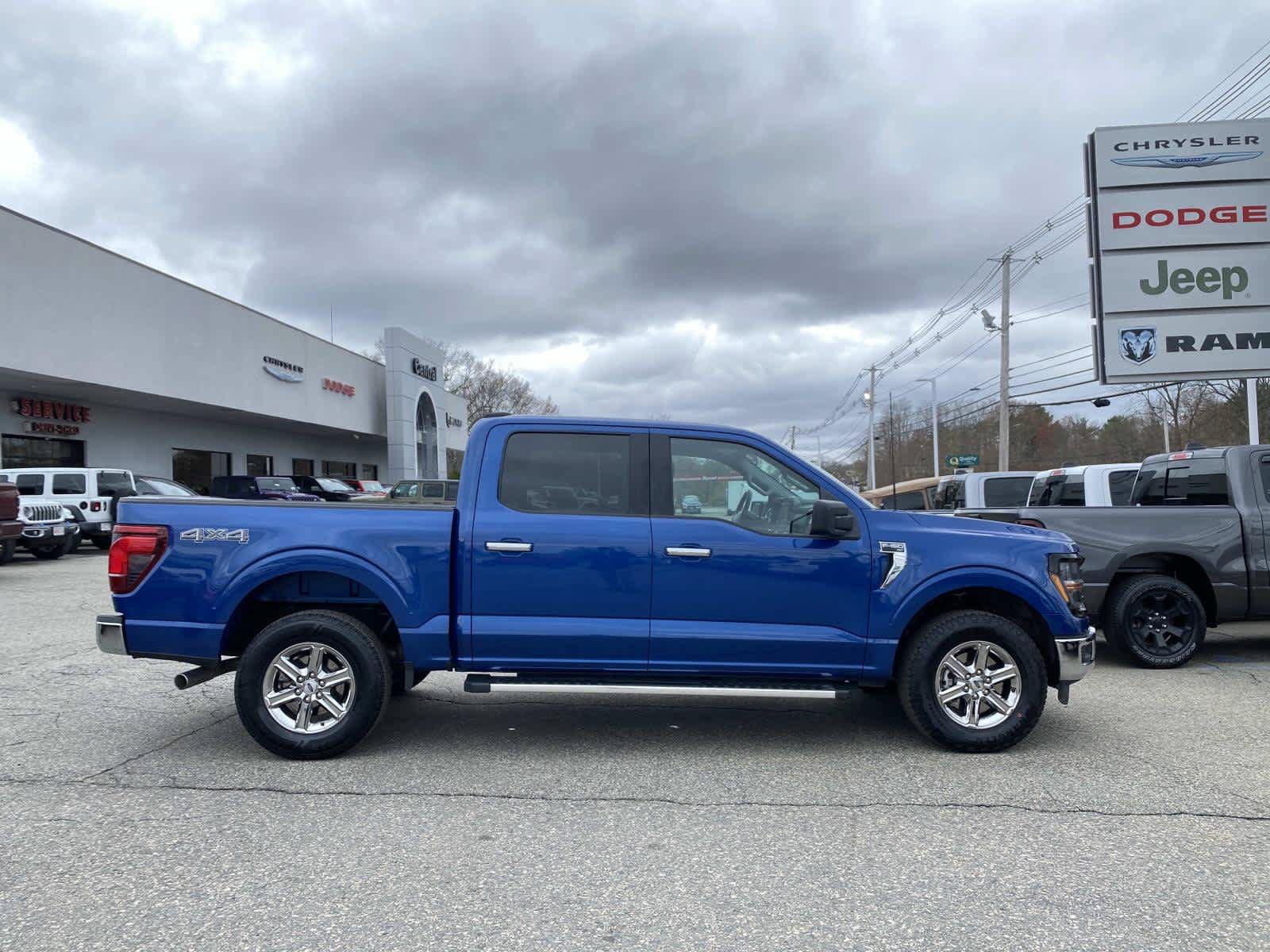 Used 2025 Ford F150 XLT w/ Equipment Group 301A Standard AWD/4WD image 2