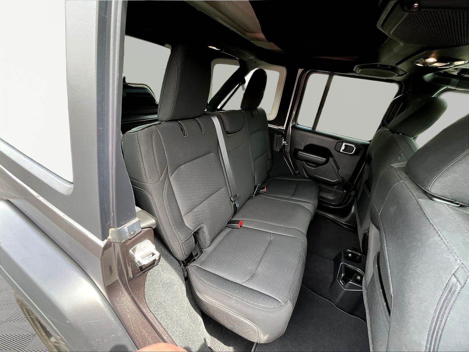 Used 2022 Jeep Wrangler Unlimited Sport AWD/4WD image 24