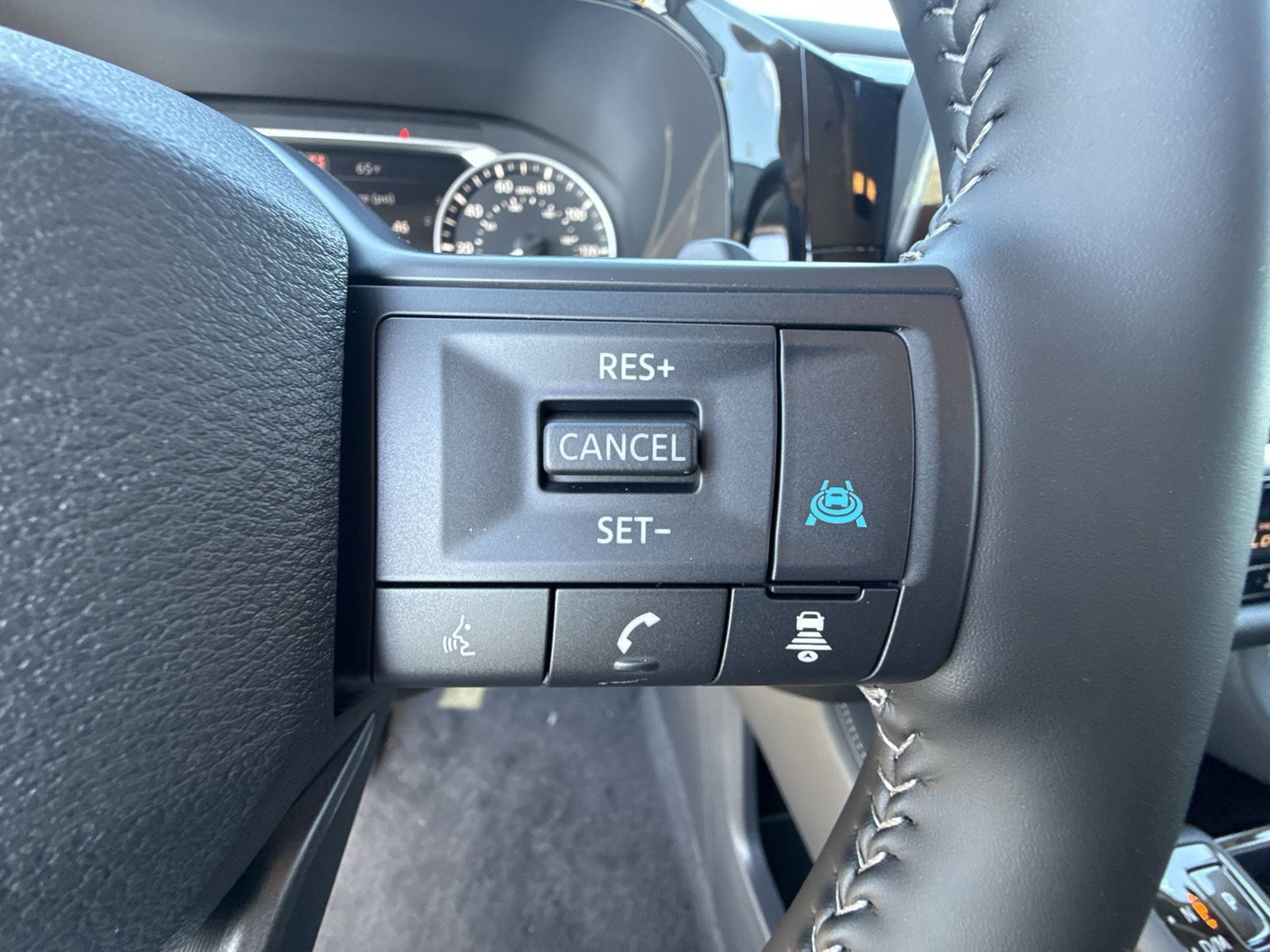 New 2026 Nissan Pathfinder SV AWD/4WD image 35