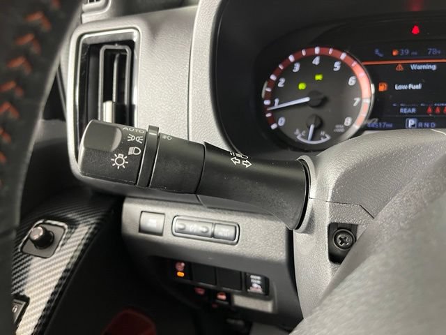 Used 2025 Nissan Frontier PRO-4X w/ Pro Convenience Package AWD/4WD image 22