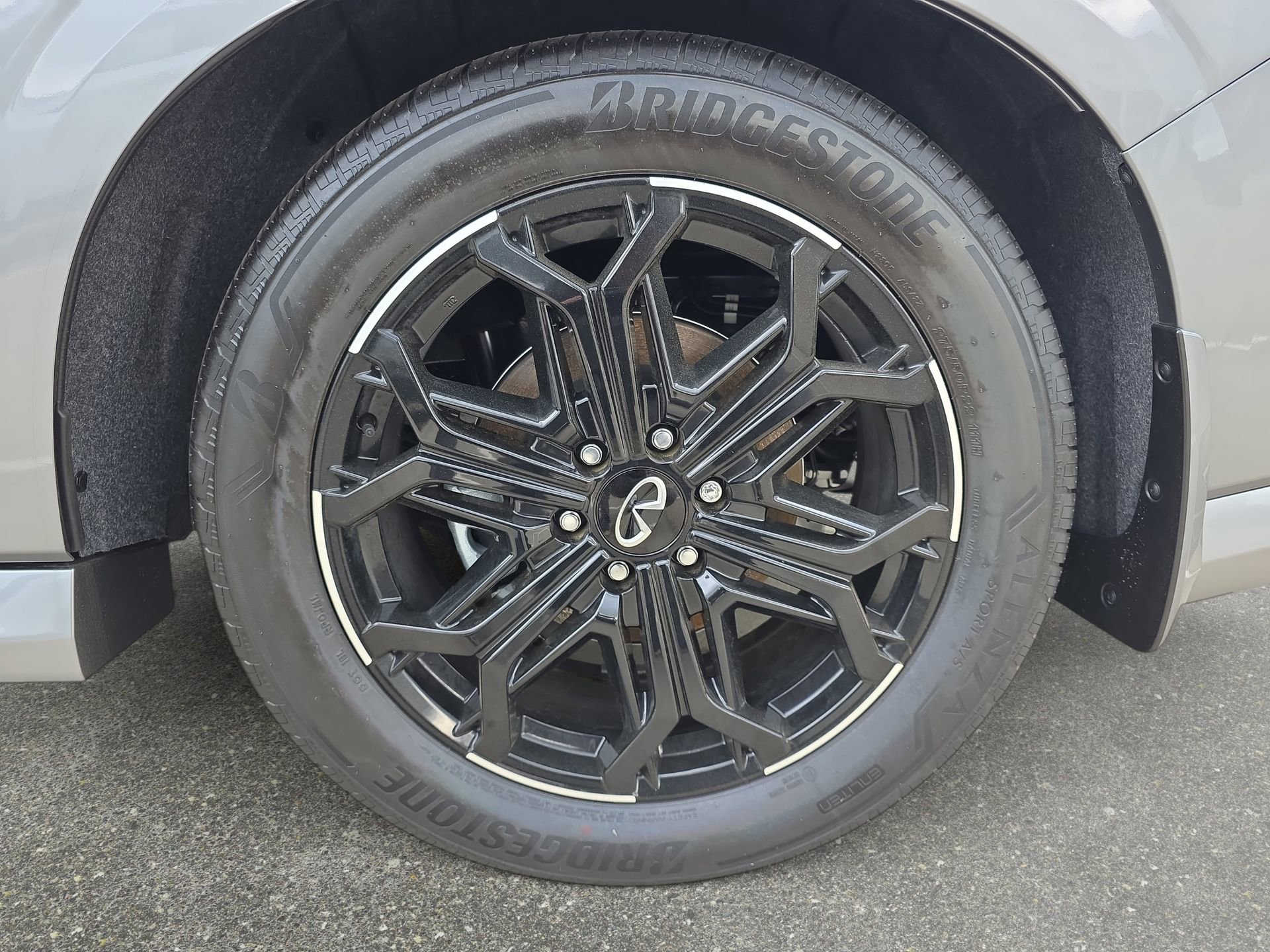 New 2026 INFINITI QX80 4WD w/ Sport Exterior Package image 31