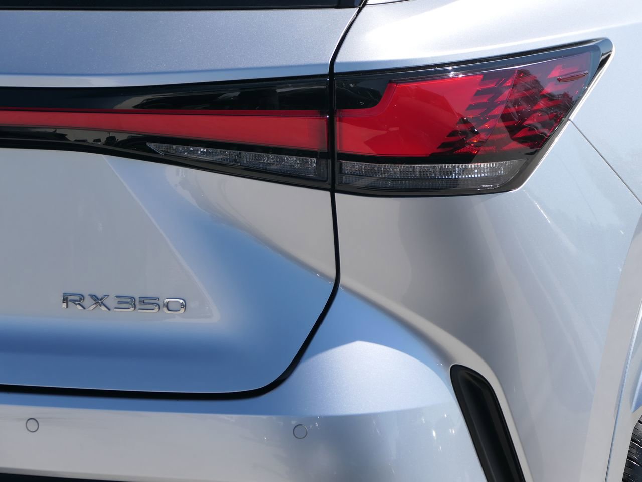 Used 2023 Lexus RX 350 FWD w/ Accessory Package (Z1) image 4