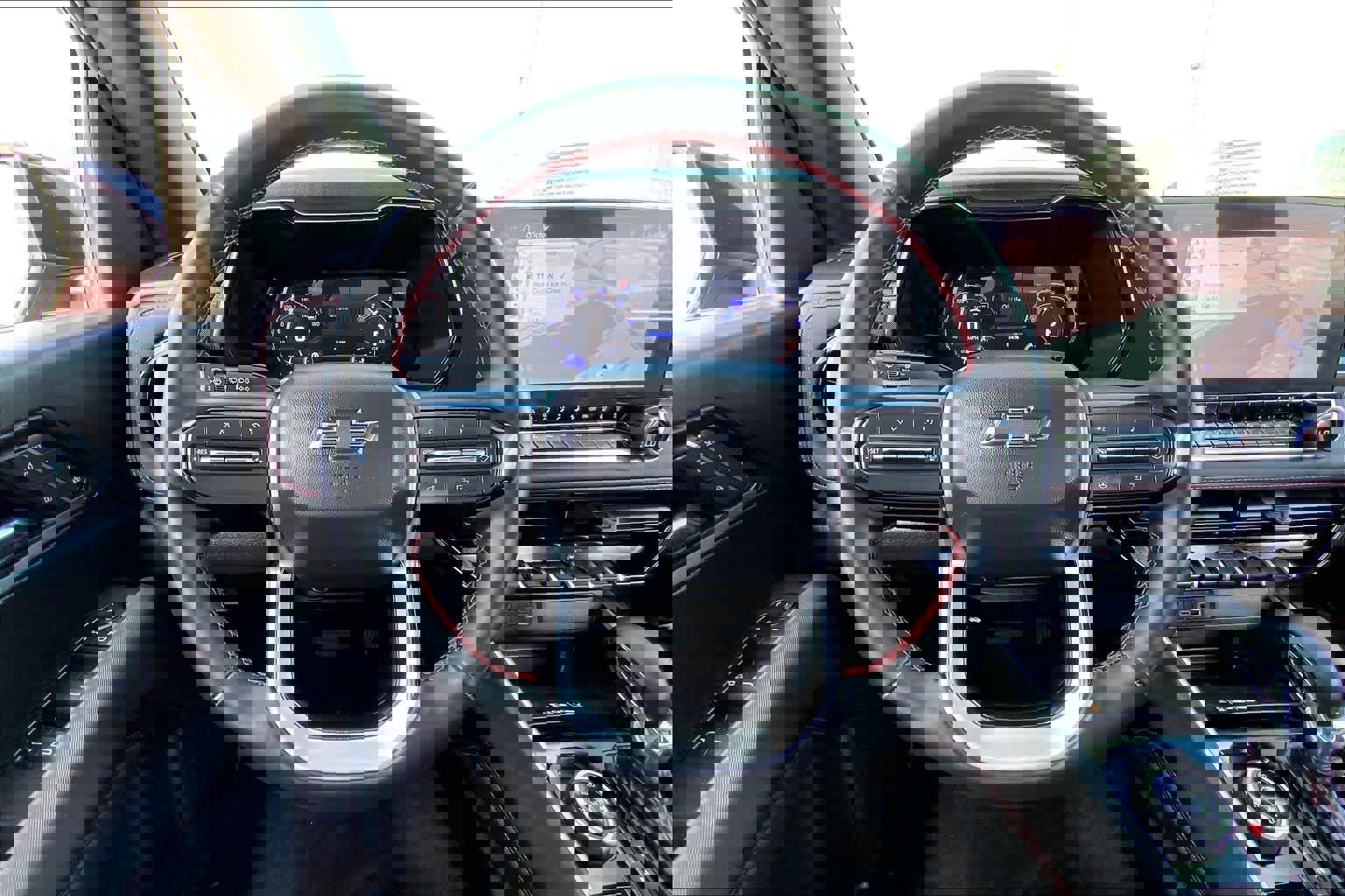 Used 2025 Chevrolet Colorado Z71 w/ Technology Package image 6