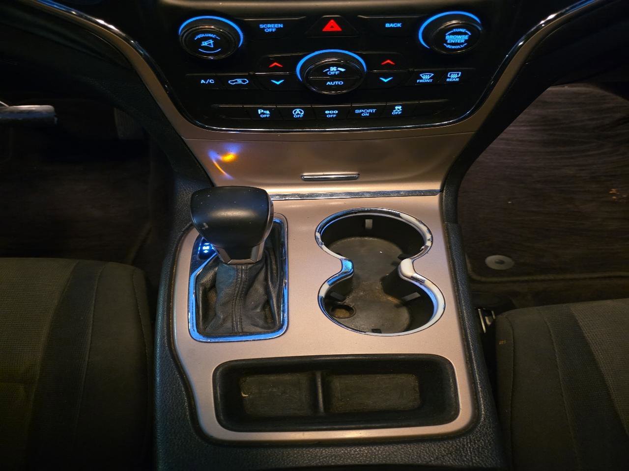 Used 2017 Jeep Grand Cherokee Laredo w/ Quick Order Package 2BE image 17