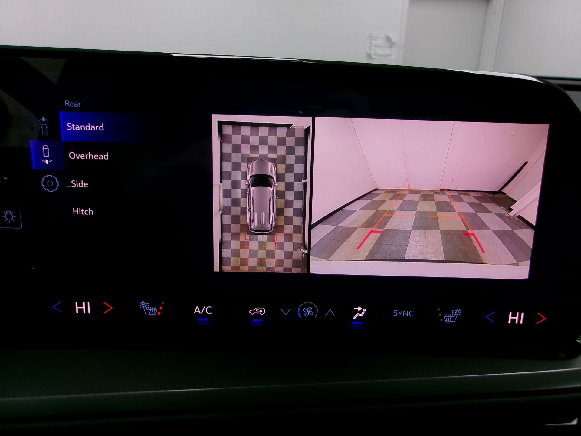 New 2026 Chevrolet Traverse LT w/ Enhanced Driving Package FWD image 16
