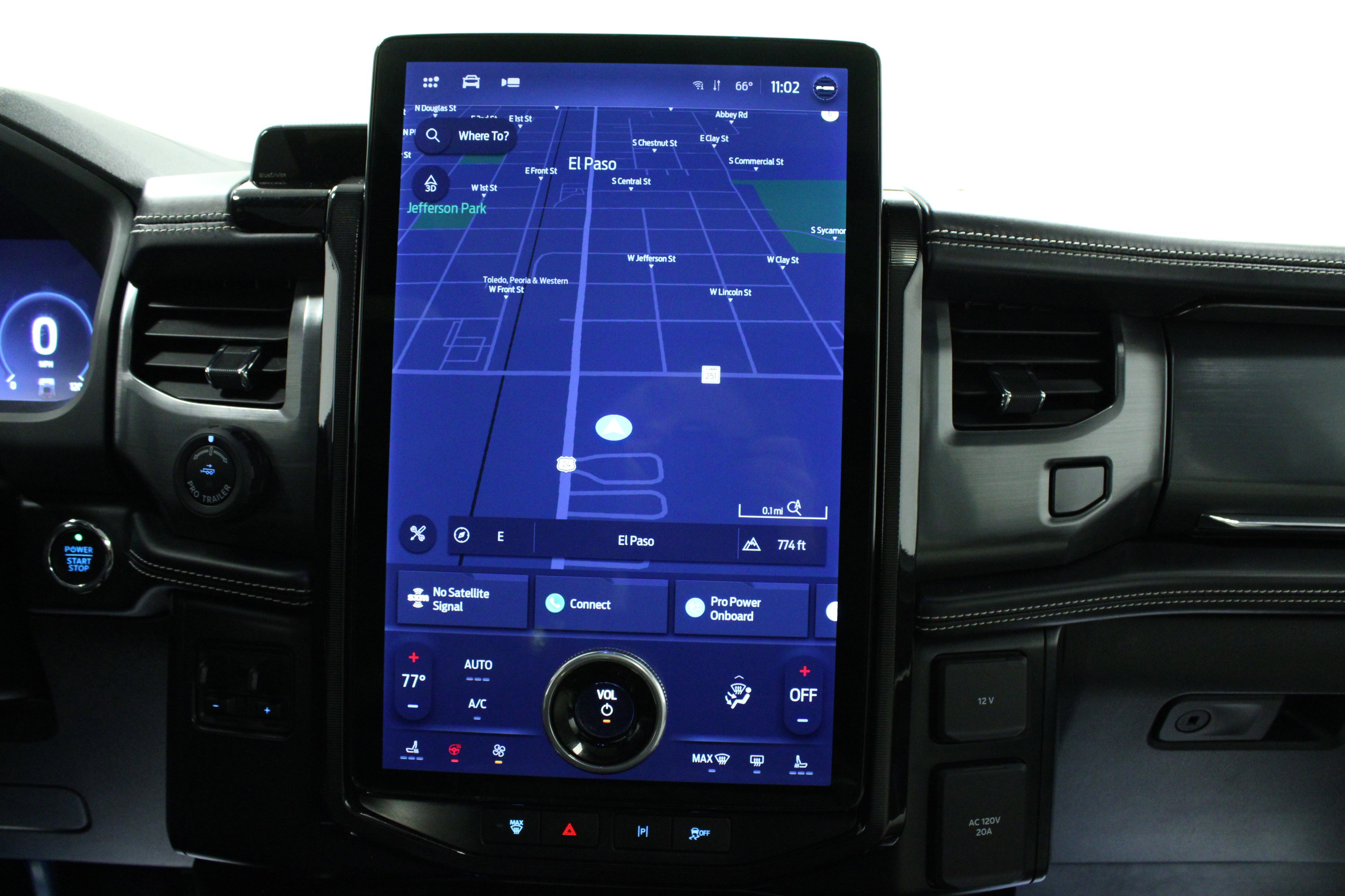 Used 2023 Ford F150 Lightning Platinum image 22