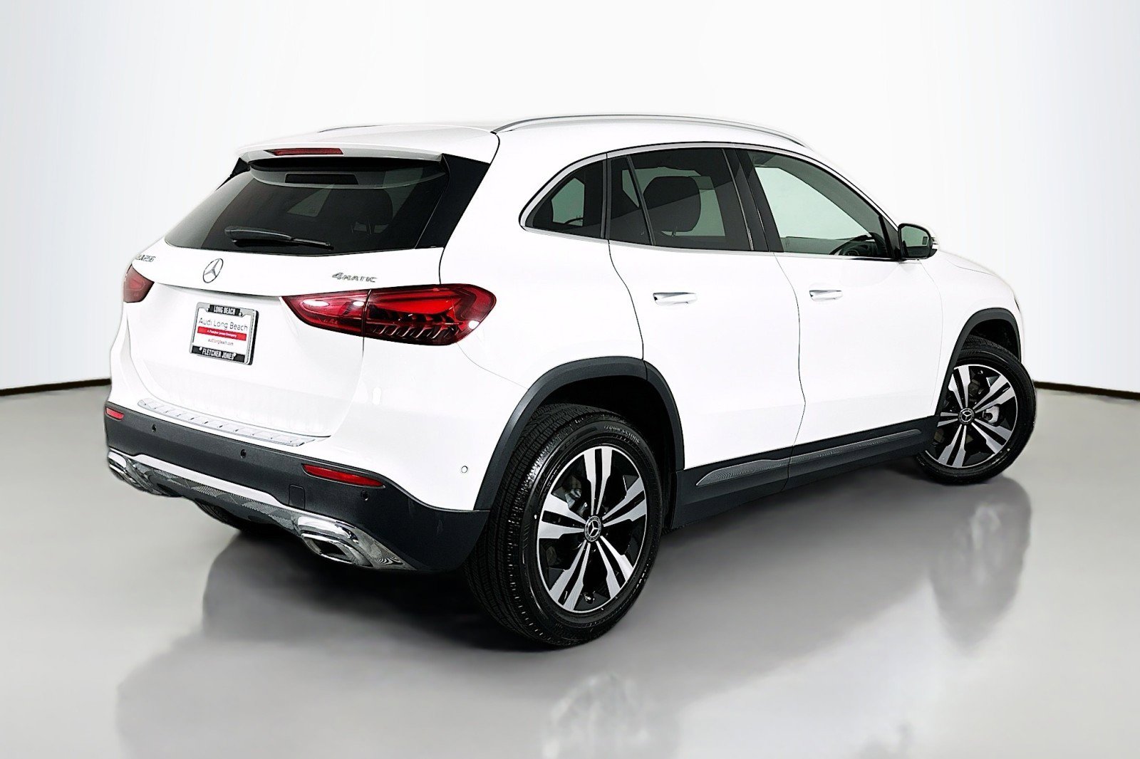 Used 2025 Mercedes-Benz GLA 250 4MATIC image 14