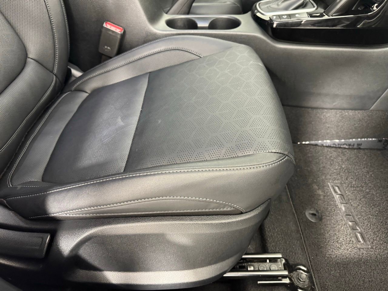 Used 2025 Kia Seltos EX w/ EX Sunroof Package image 41