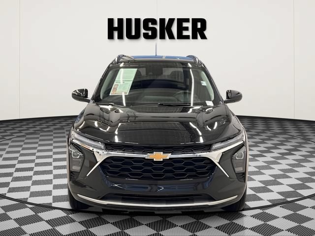 Certified 2025 Chevrolet Trax LT w/ LT Convenience Package FWD image 6