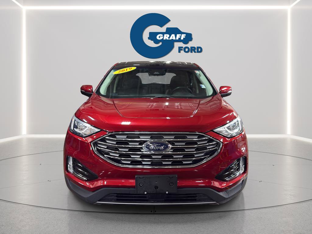 Used 2019 Ford Edge Titanium w/ Cold Weather Package image 3