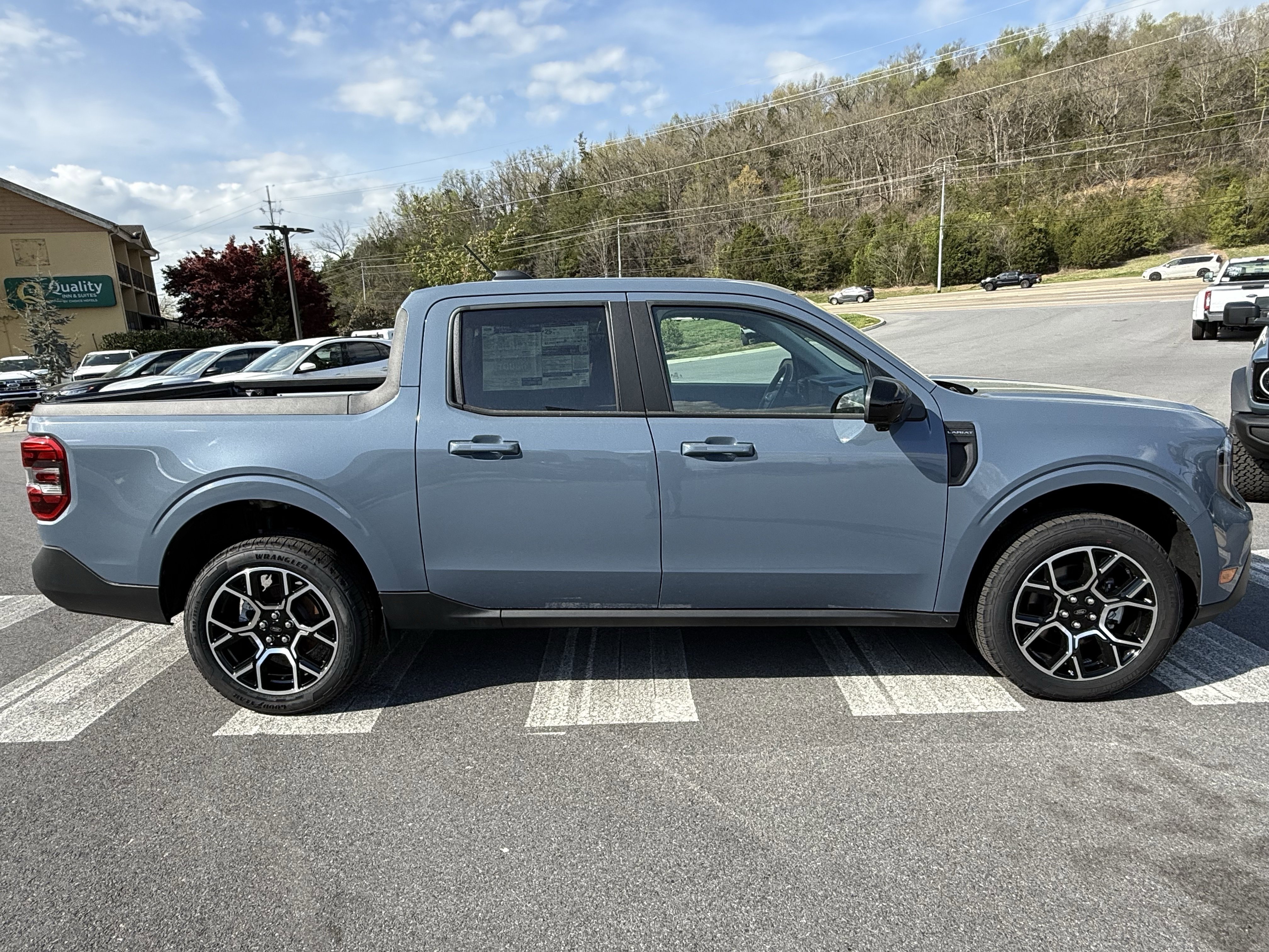 New 2026 Ford Maverick Lariat w/ 4K Tow Package AWD/4WD image 4