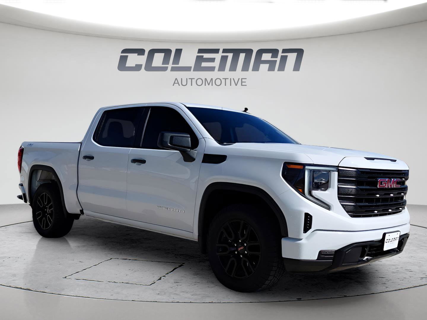 Used 2024 GMC Sierra 1500 Pro w/ Graphite Edition image 7