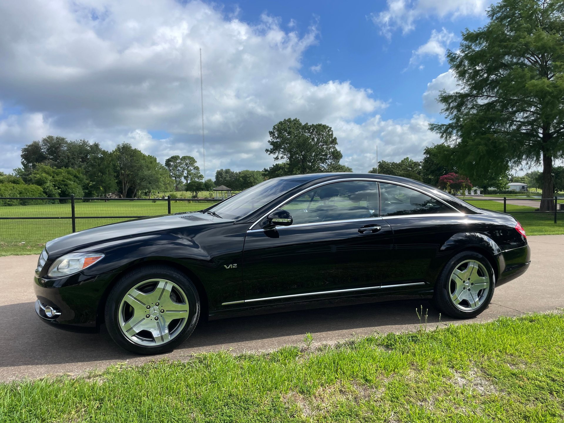 Used 2007 Mercedes-Benz CL 600 image 3