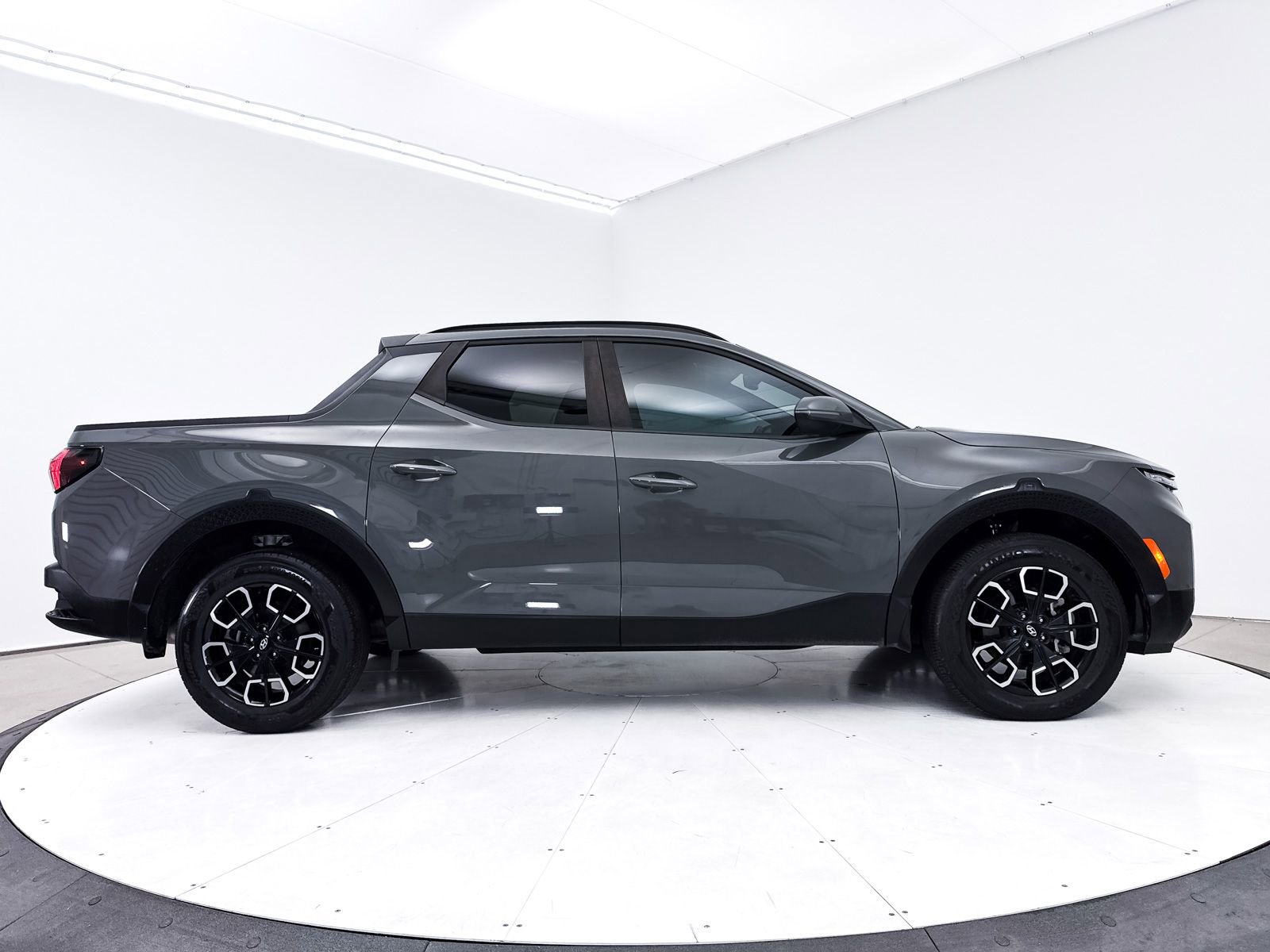 Used 2023 Hyundai Santa Cruz SEL Premium image 41