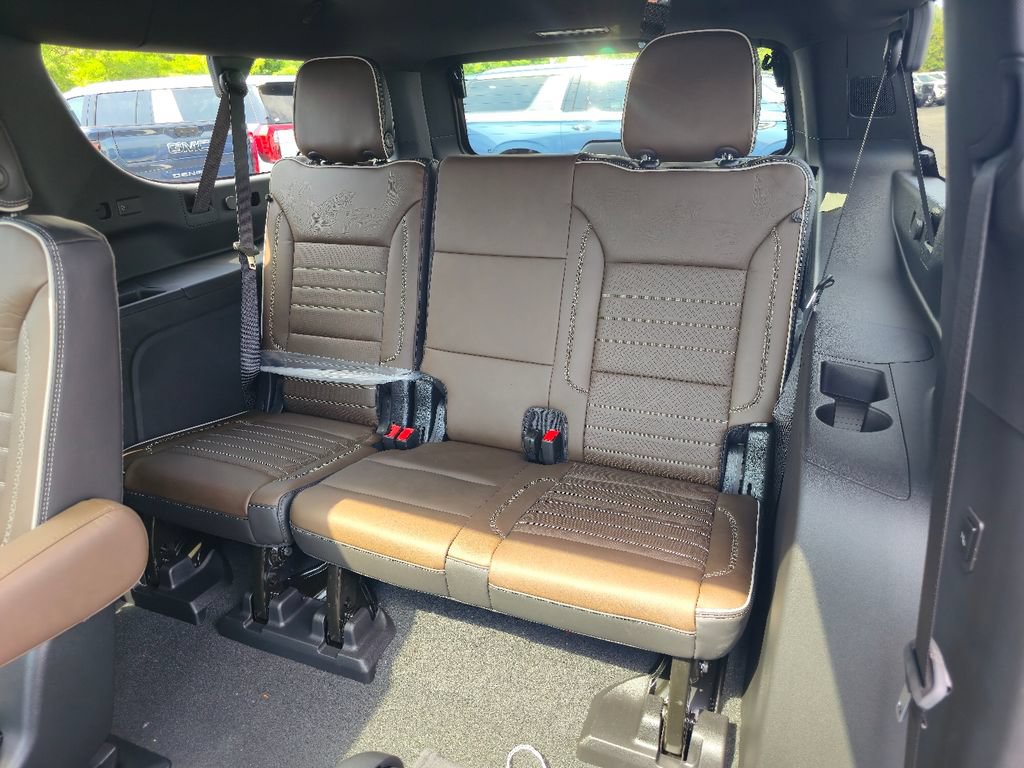 New 2026 GMC Yukon XL Denali Ultimate AWD/4WD image 26