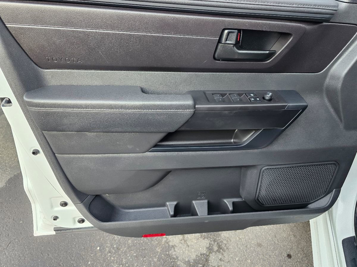 Used 2025 Toyota Tundra SR image 29