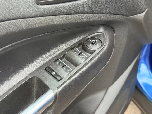 Used 2017 Ford Escape Titanium AWD/4WD image 18