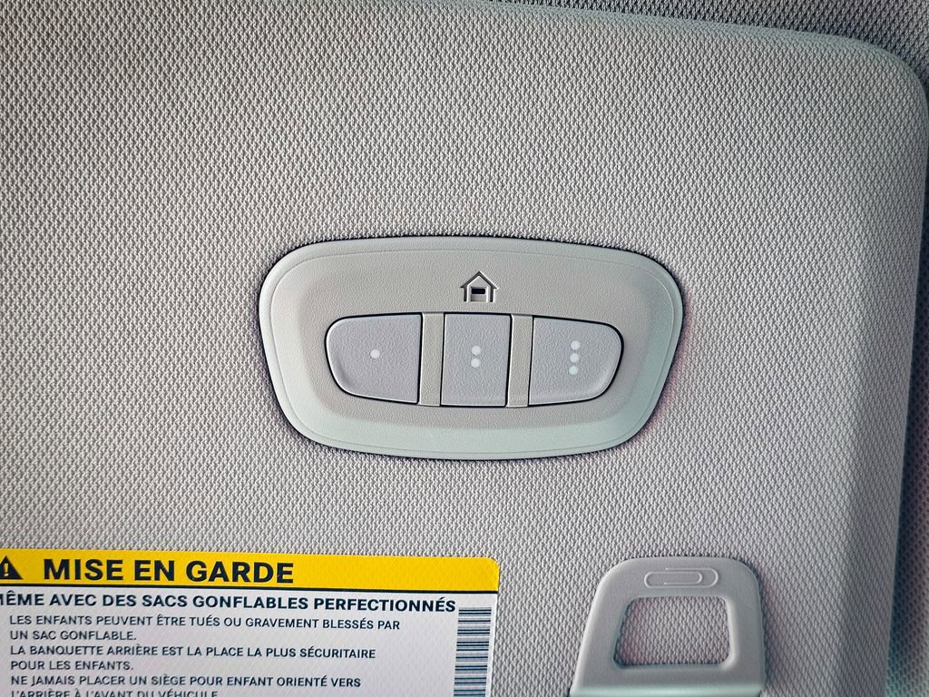 Used 2023 Jeep Grand Cherokee Limited w/ Black Appearance Package image 30