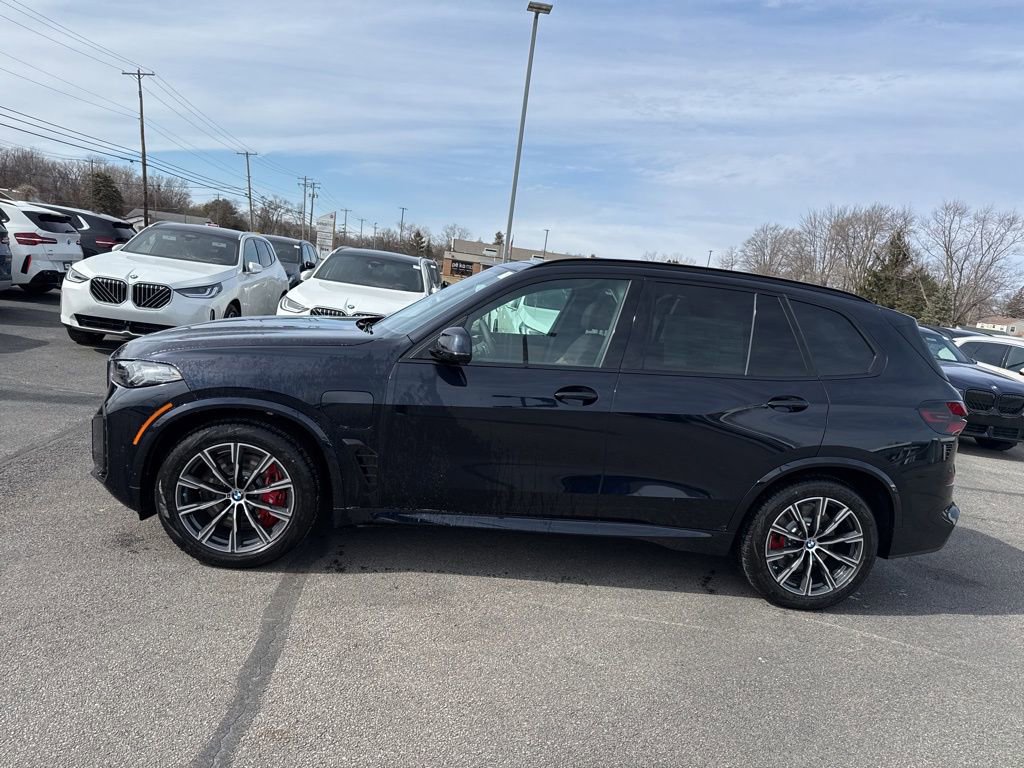 New 2026 BMW X5 xDrive50e image 4