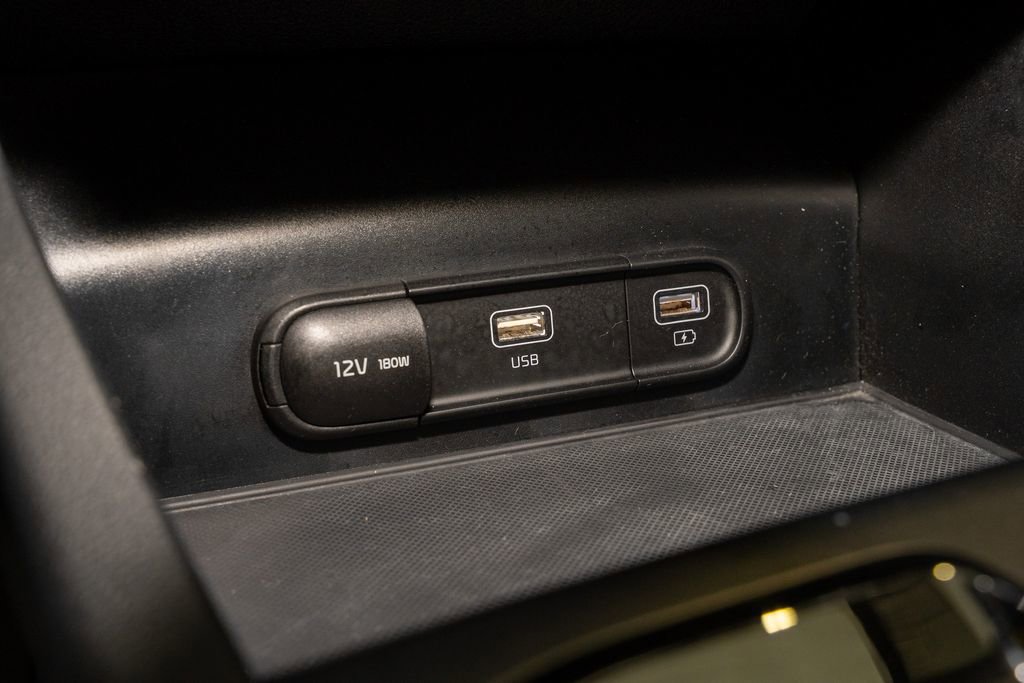 Used 2022 Kia K5 LX image 13