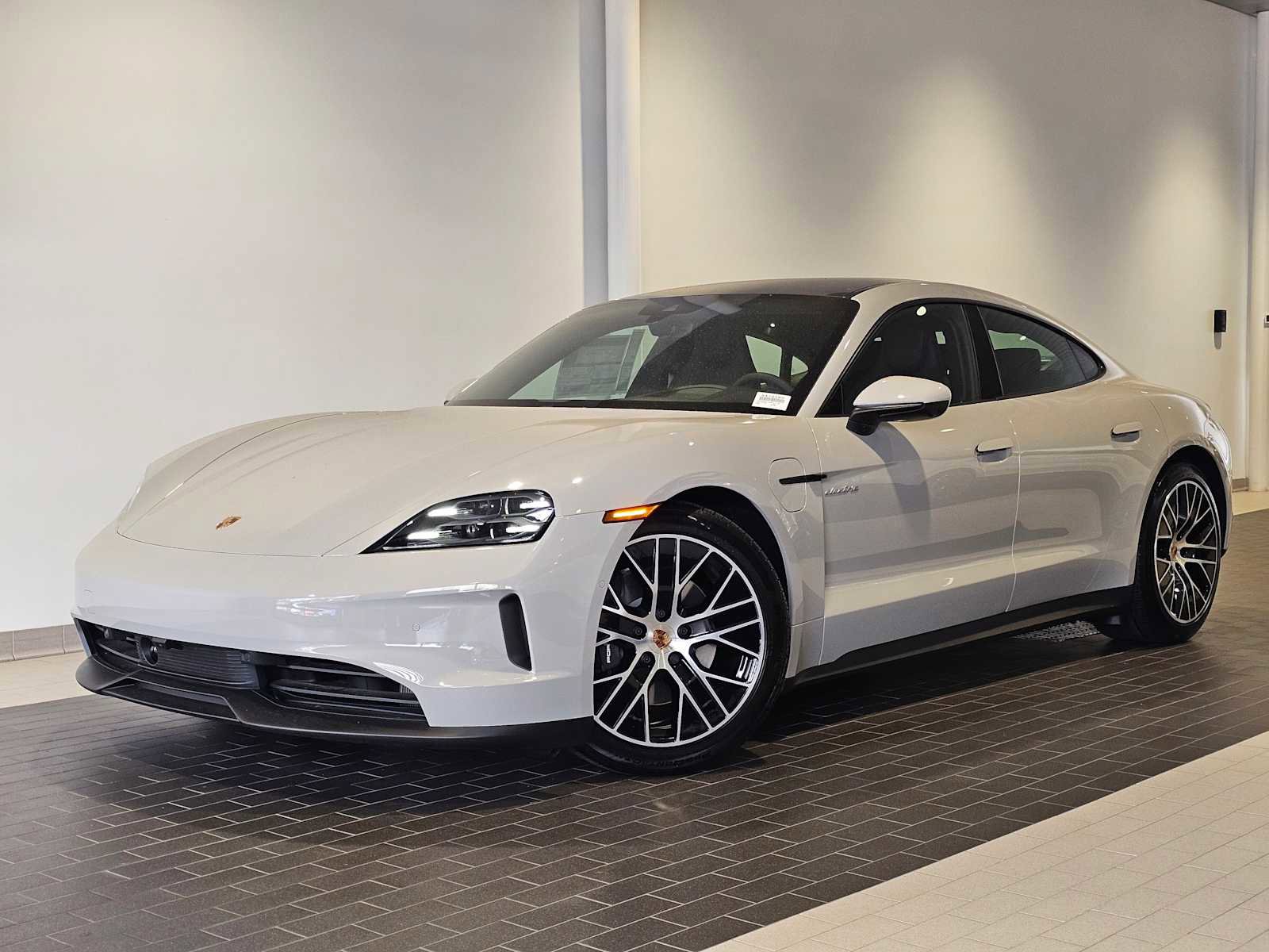 New 2025 Porsche Taycan image 1