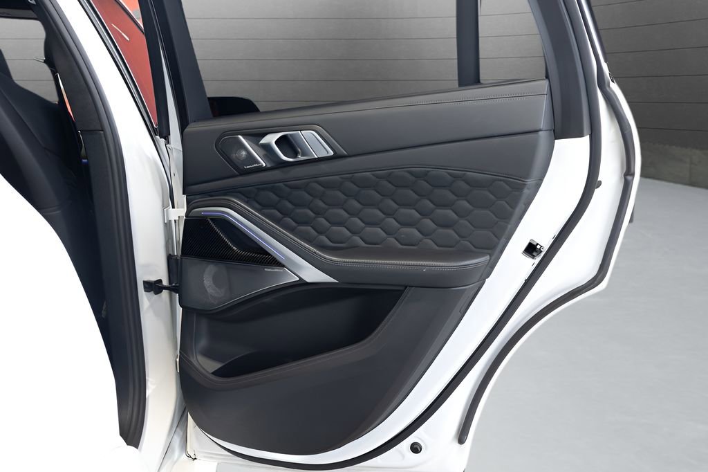Used 2021 BMW X6 M w/ Competition Package image 61